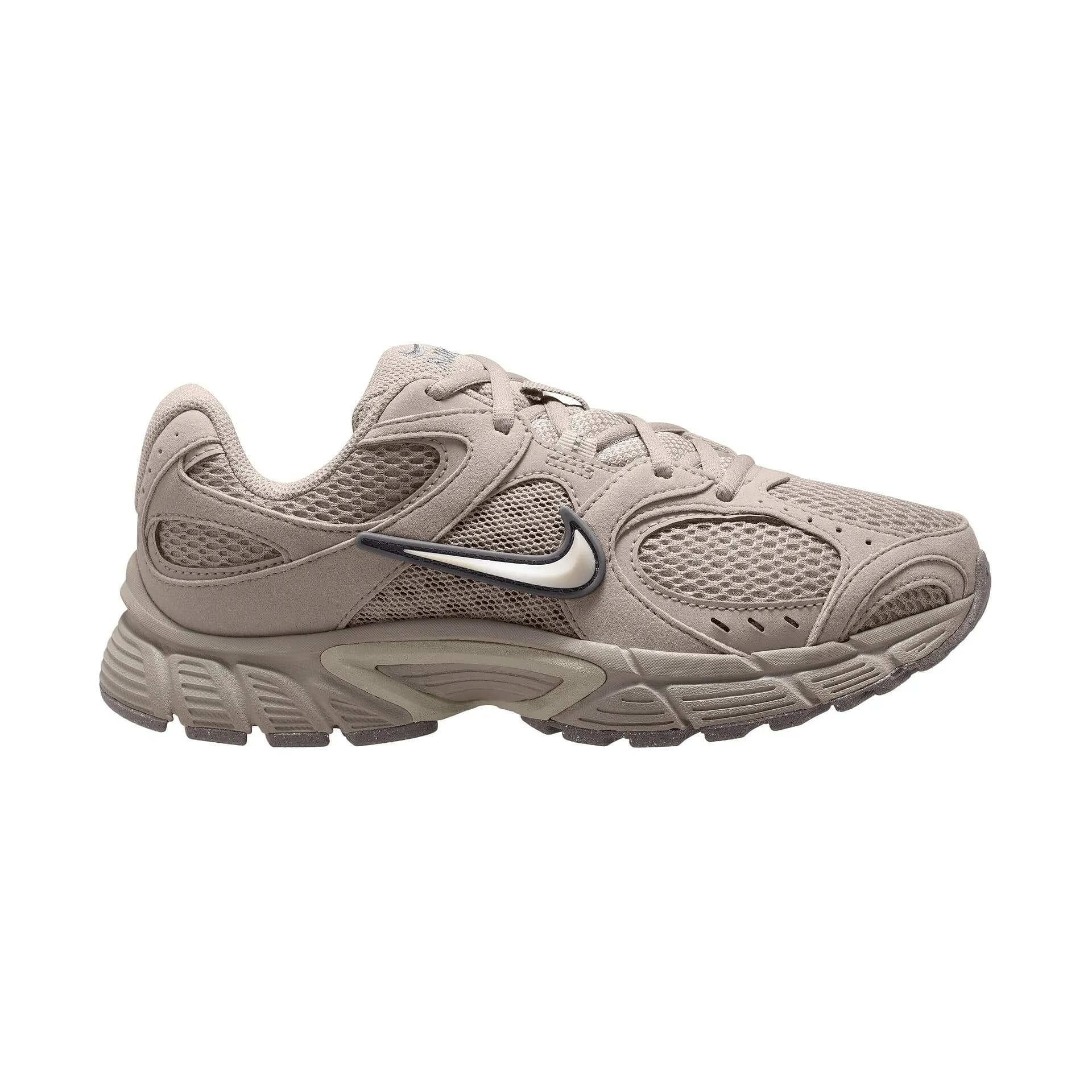 Дамски спортни обувки NIKE V5 RNR
