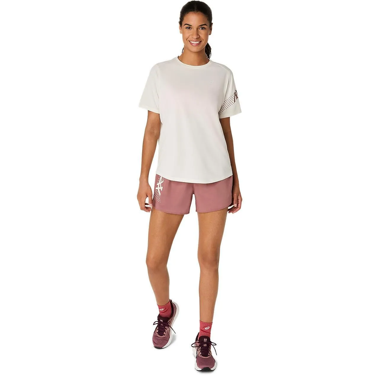 Дамски шорти за бягане ASICS ICON 4IN - 7