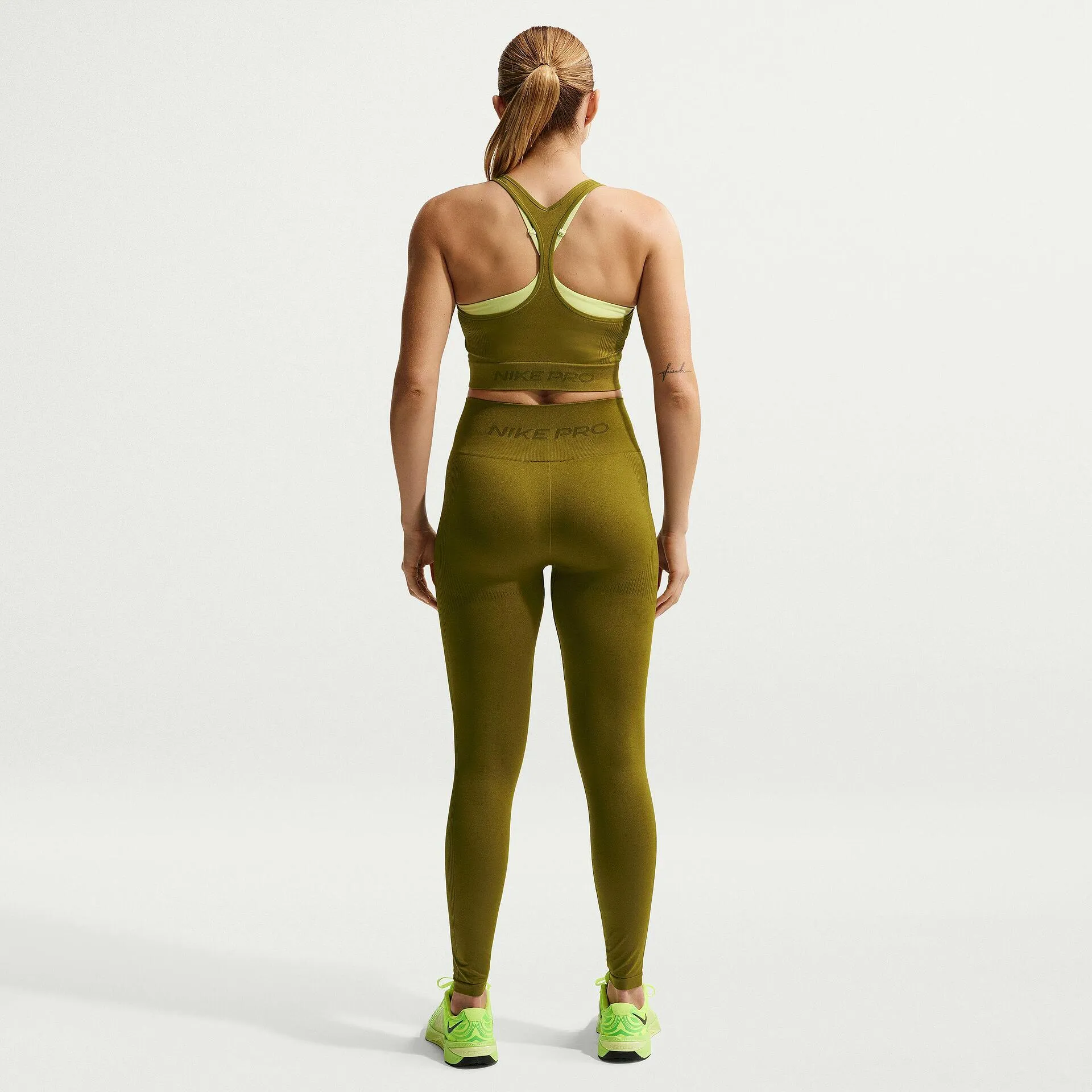 Дамски клин NIKE PRO SEAMLESS HIGH-WAISTED 7/8 - 2