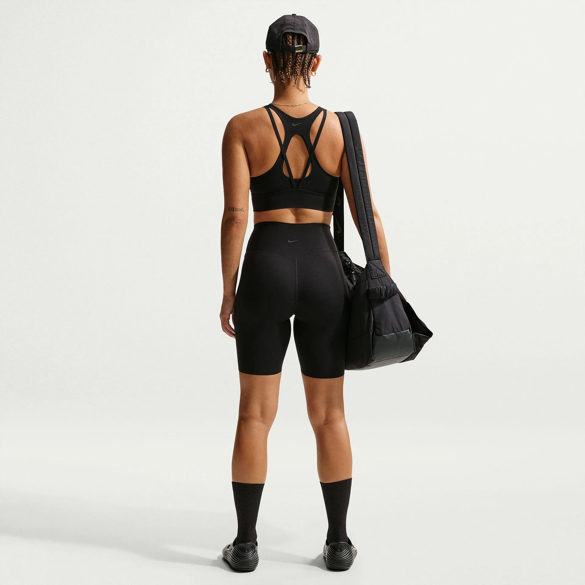 Дамски къс клин NIKE Zenvy Biker Shorts - 2